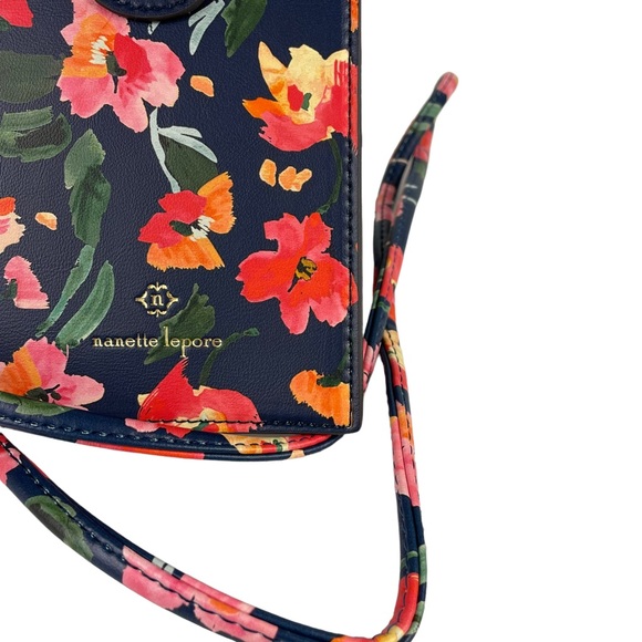 NWOT Nanette Lepore Floral Vegan Leather Crossbody Travel Passport Purse Pouch - Picture 6 of 14